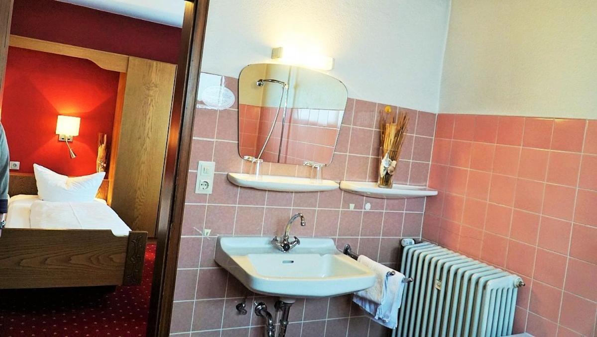 Hotel Zum Goldenen Ochsen マイカンマー エクステリア 写真