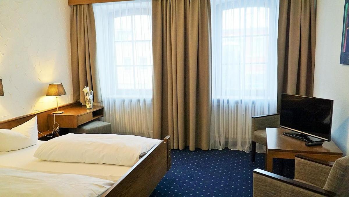 Hotel Zum Goldenen Ochsen マイカンマー エクステリア 写真